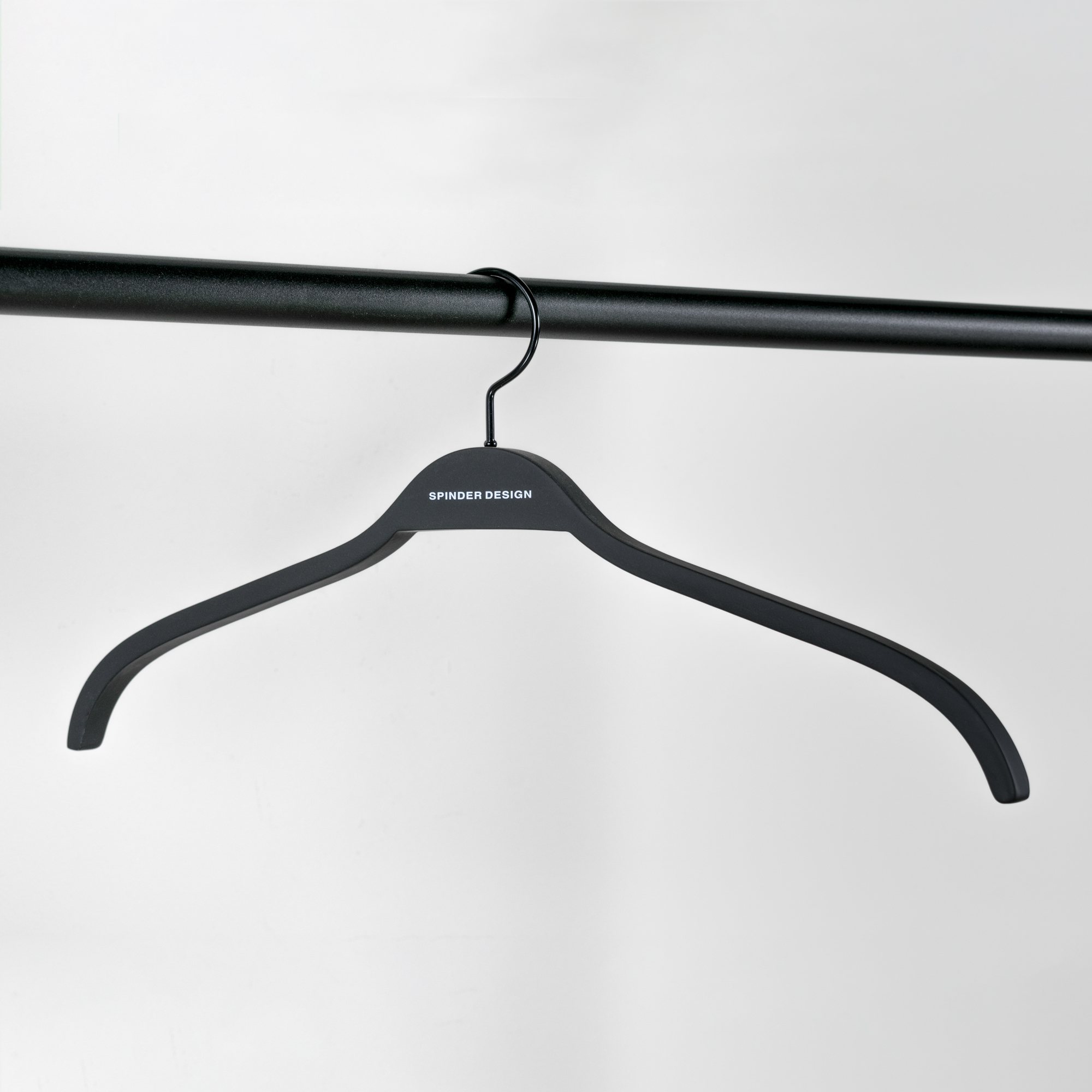ROSA Coat hangers (set of 5 pieces) - Black_5