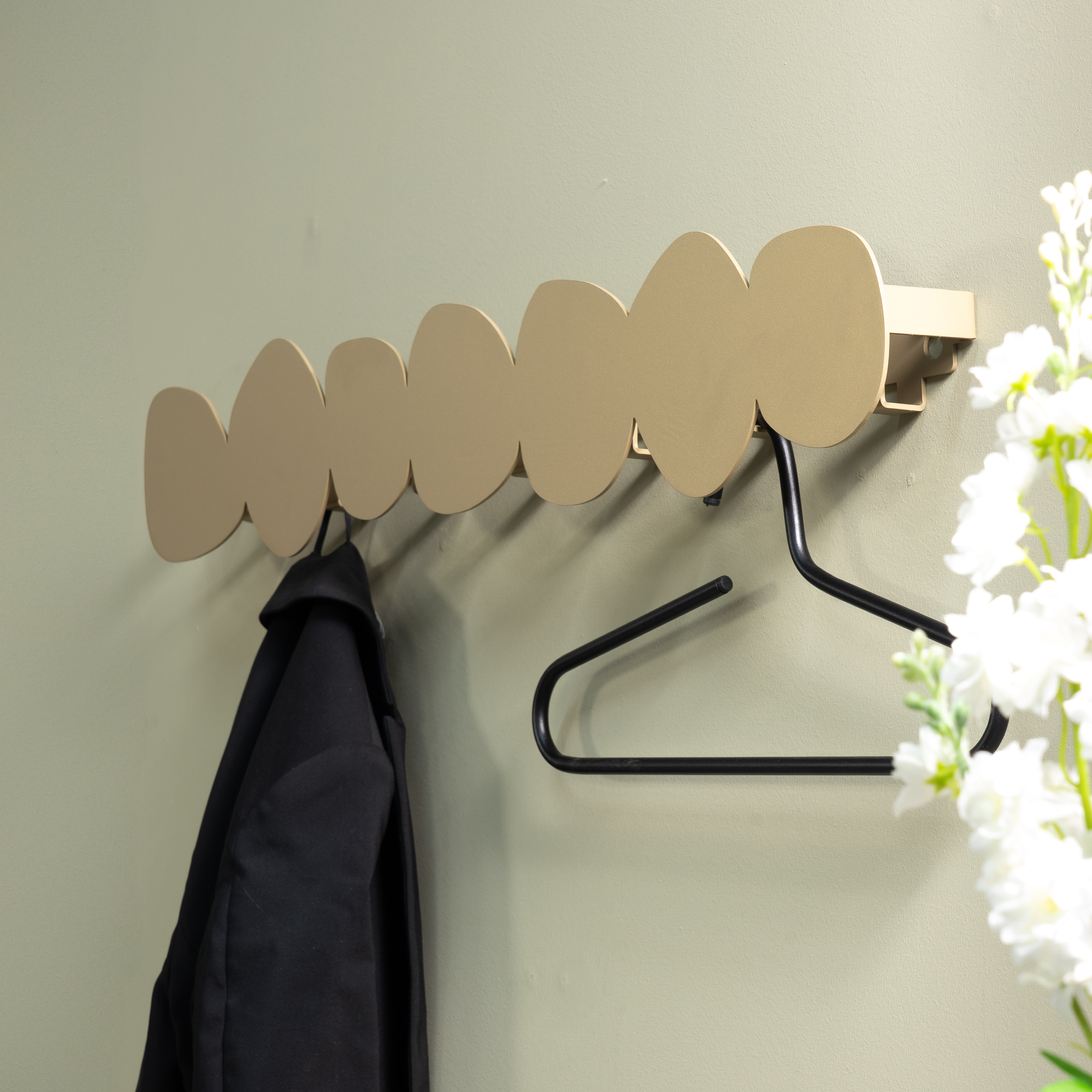 Spinder x Eva van de Ven - TUMULO Large Wall mounted coat rack - Champagne_1