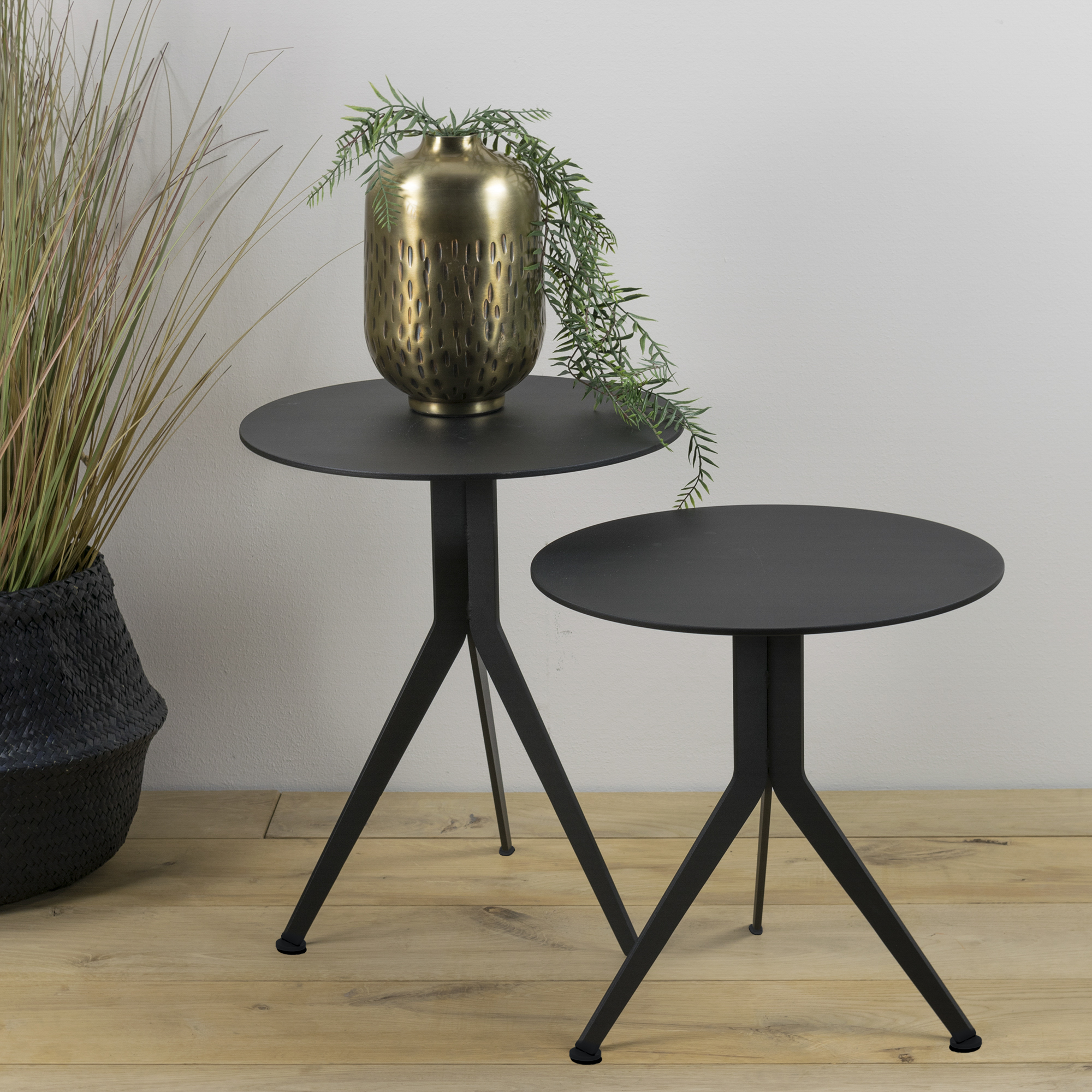 DALEY LOW Bijzettafel - Zwart_1