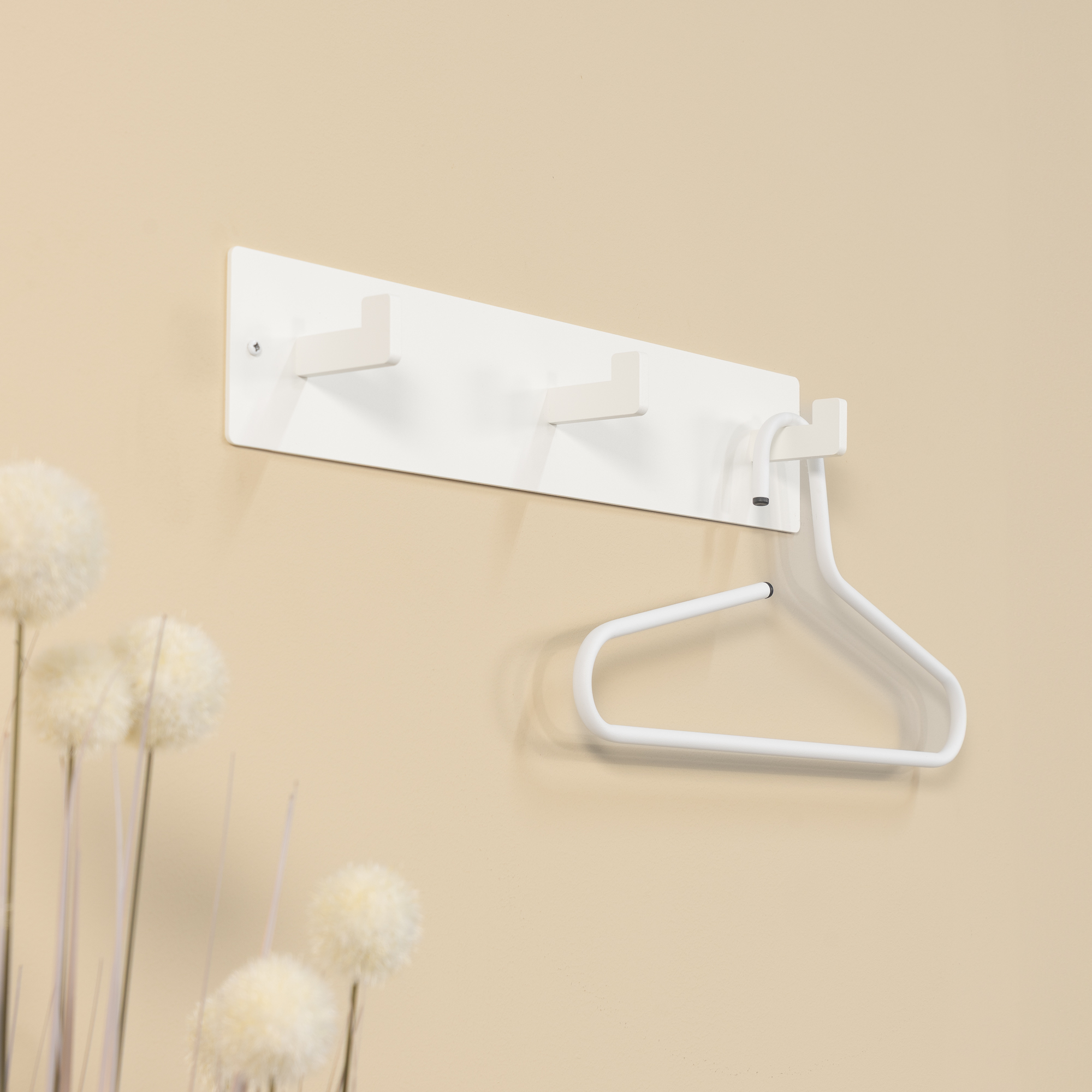 LEATHERMAN 3 Wall mounted coat rack - White_7
